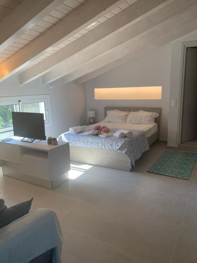 Terpsichore Boutique Bright New Sofita Studios And Appartment 다시아 외부 사진